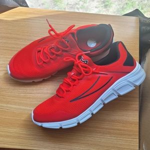 Fila knitted running shoe, men's size 9.5